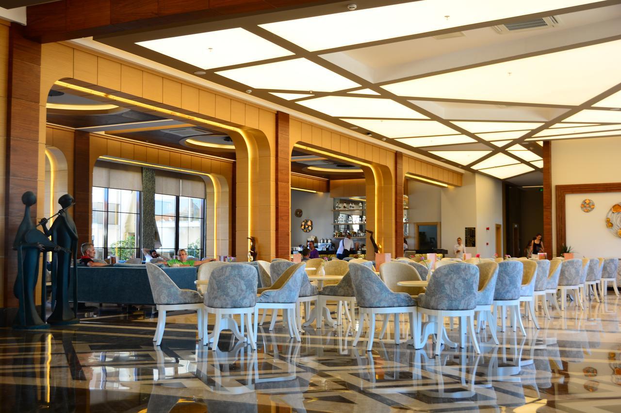 Glamour Resort & Spa Side Exterior photo