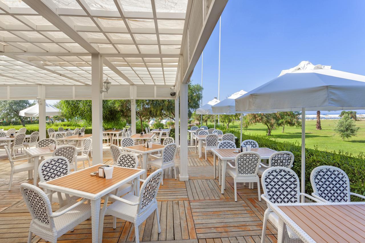 Glamour Resort & Spa Side Exterior photo